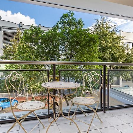 Corporate, Spacious Staycation - Sky Tower Views Auckland Extérieur photo